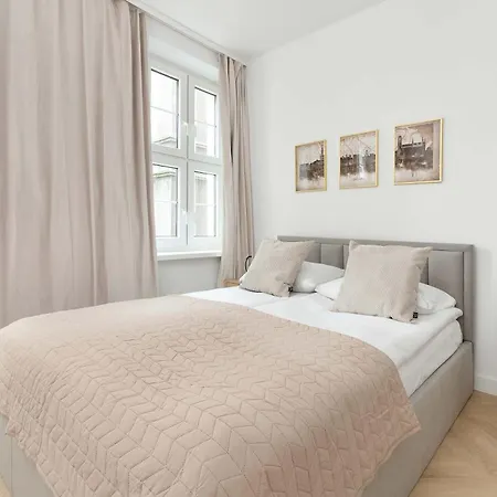 Romantic For Two In The Heart Of By Renters דירה *