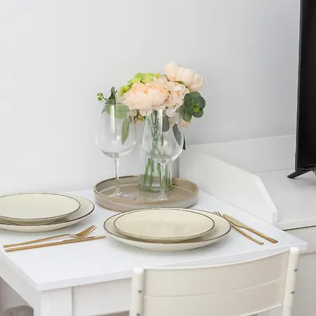 Romantic For Two In The Heart Of By Renters *