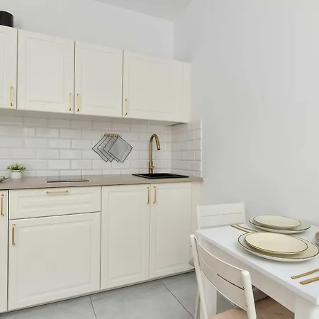 Romantic For Two In The Heart Of By Renters גדנסק